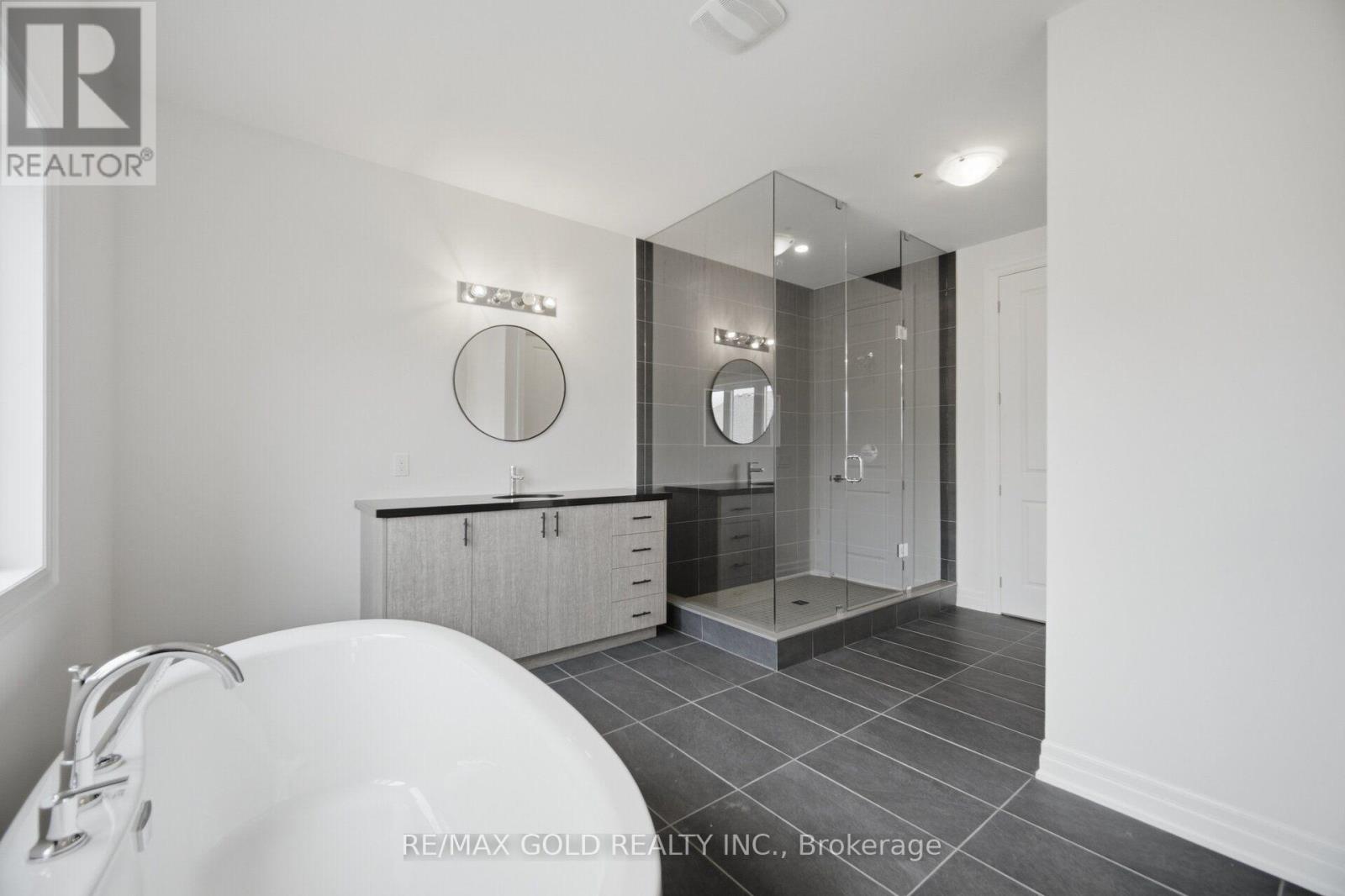 17 MOSSWOOD TRAIL - 37