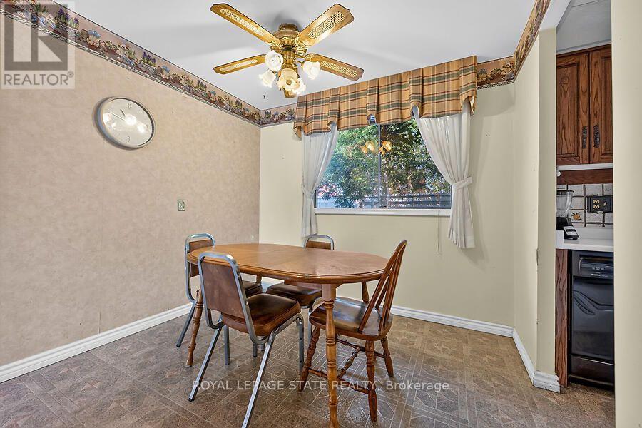 16 SUNSHINE COURT - 16