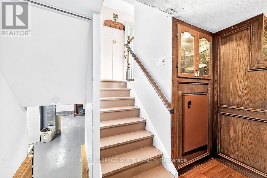16 SUNSHINE COURT - 37
