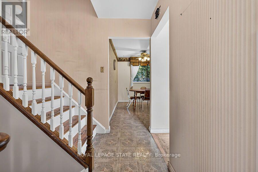 16 SUNSHINE COURT - 38