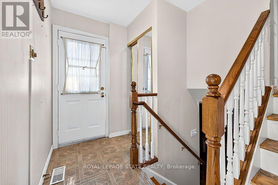 16 SUNSHINE COURT - 39