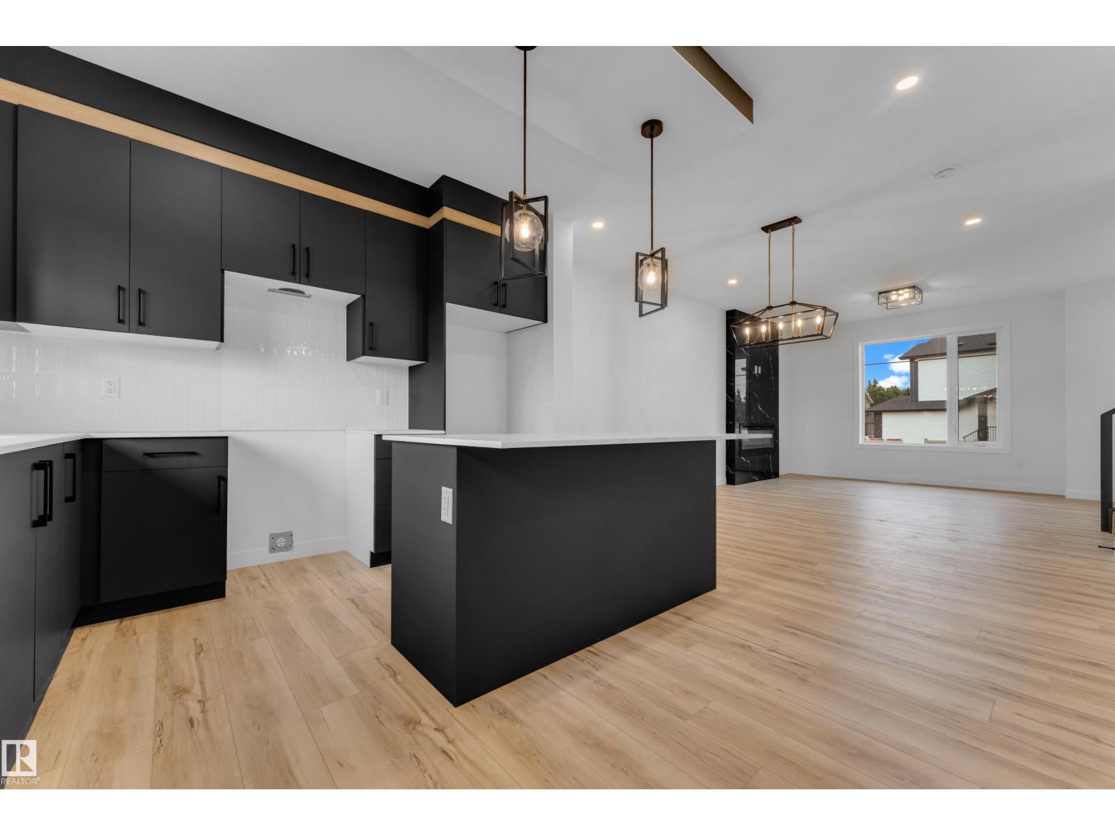 175 Graybriar DR - 10