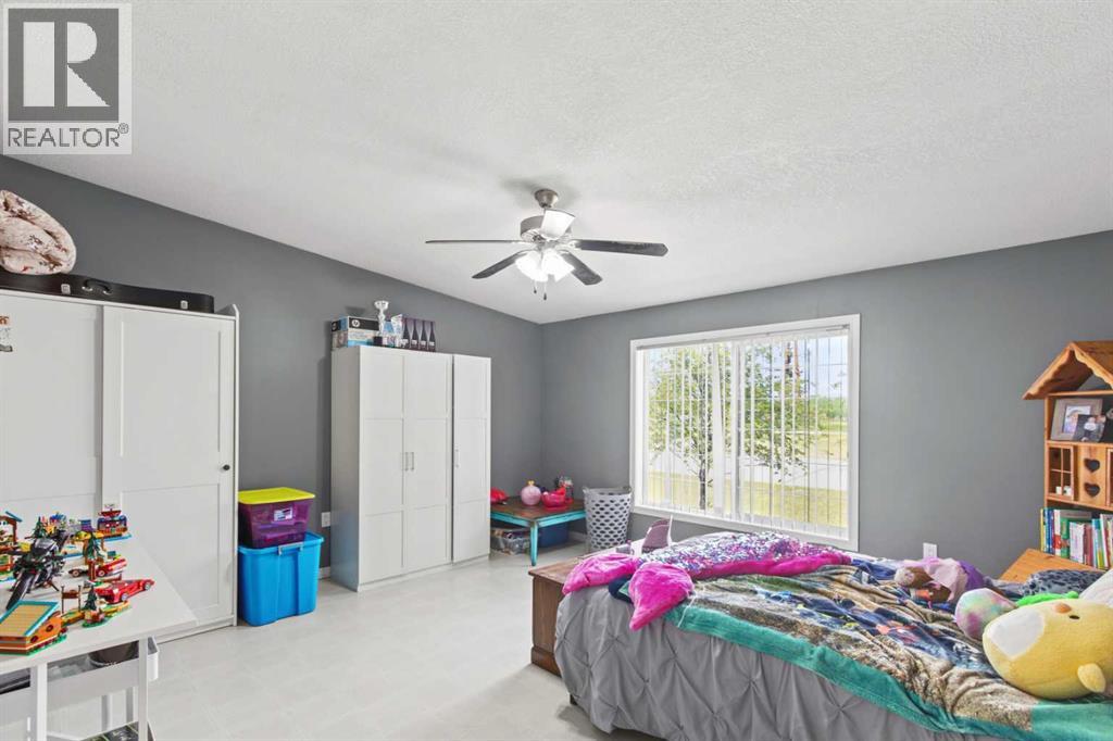593 Stewart Street - 11