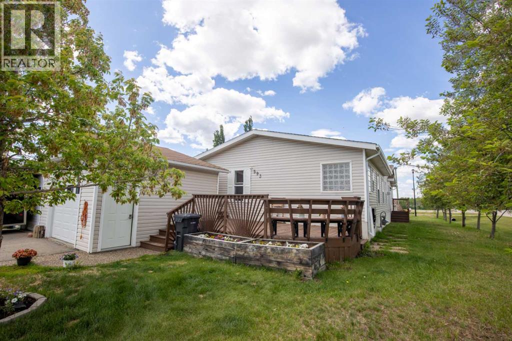 593 Stewart Street - 17