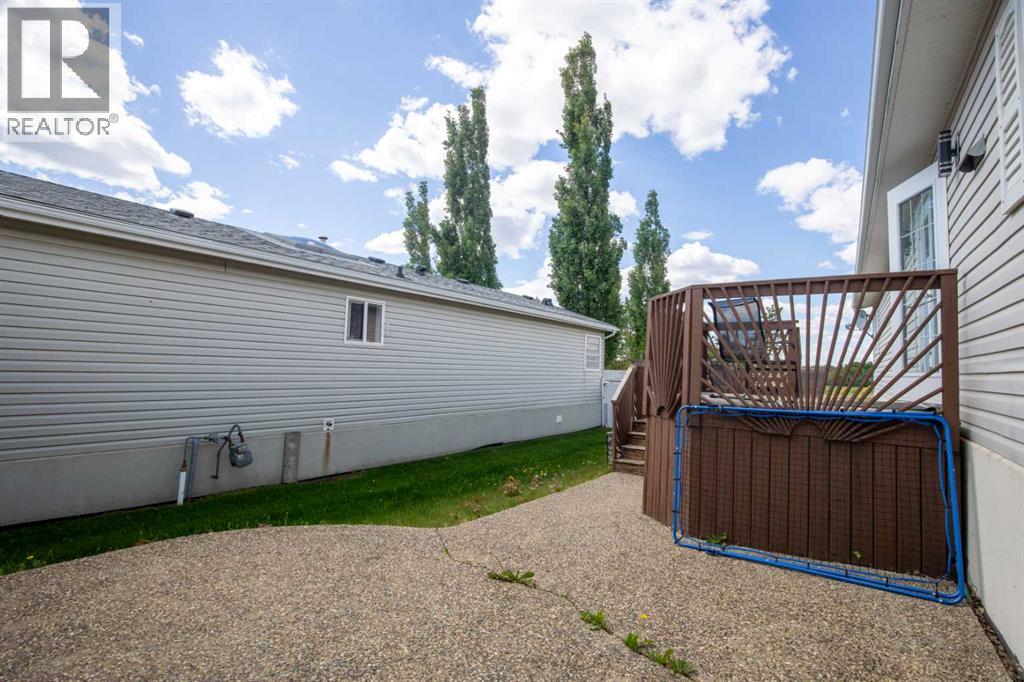 593 Stewart Street - 18