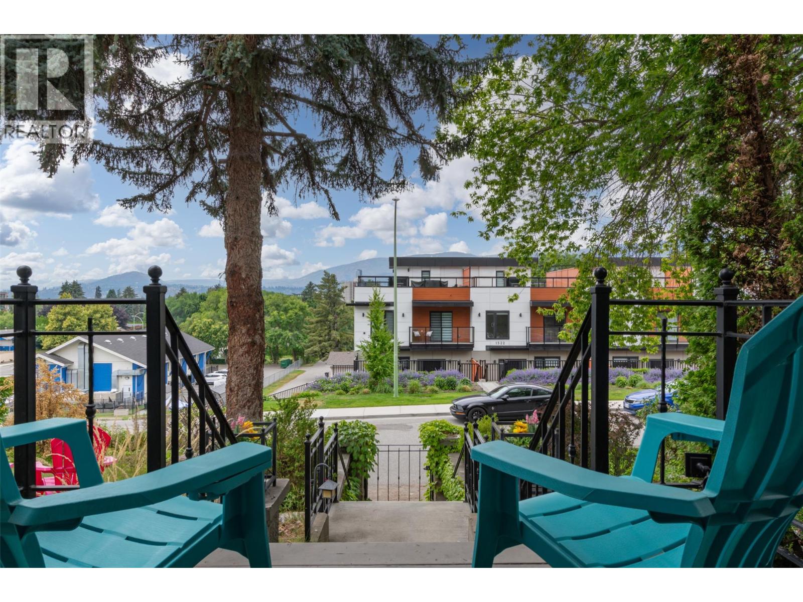 1537 Lakeview Street - 3