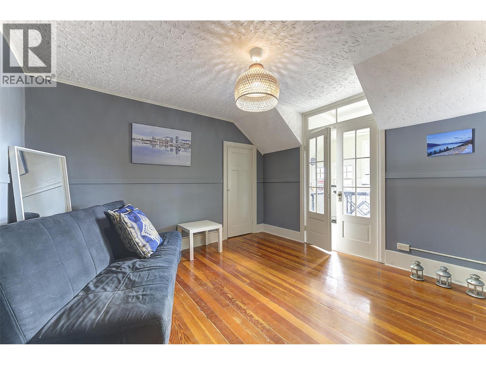 1537 Lakeview Street - 45