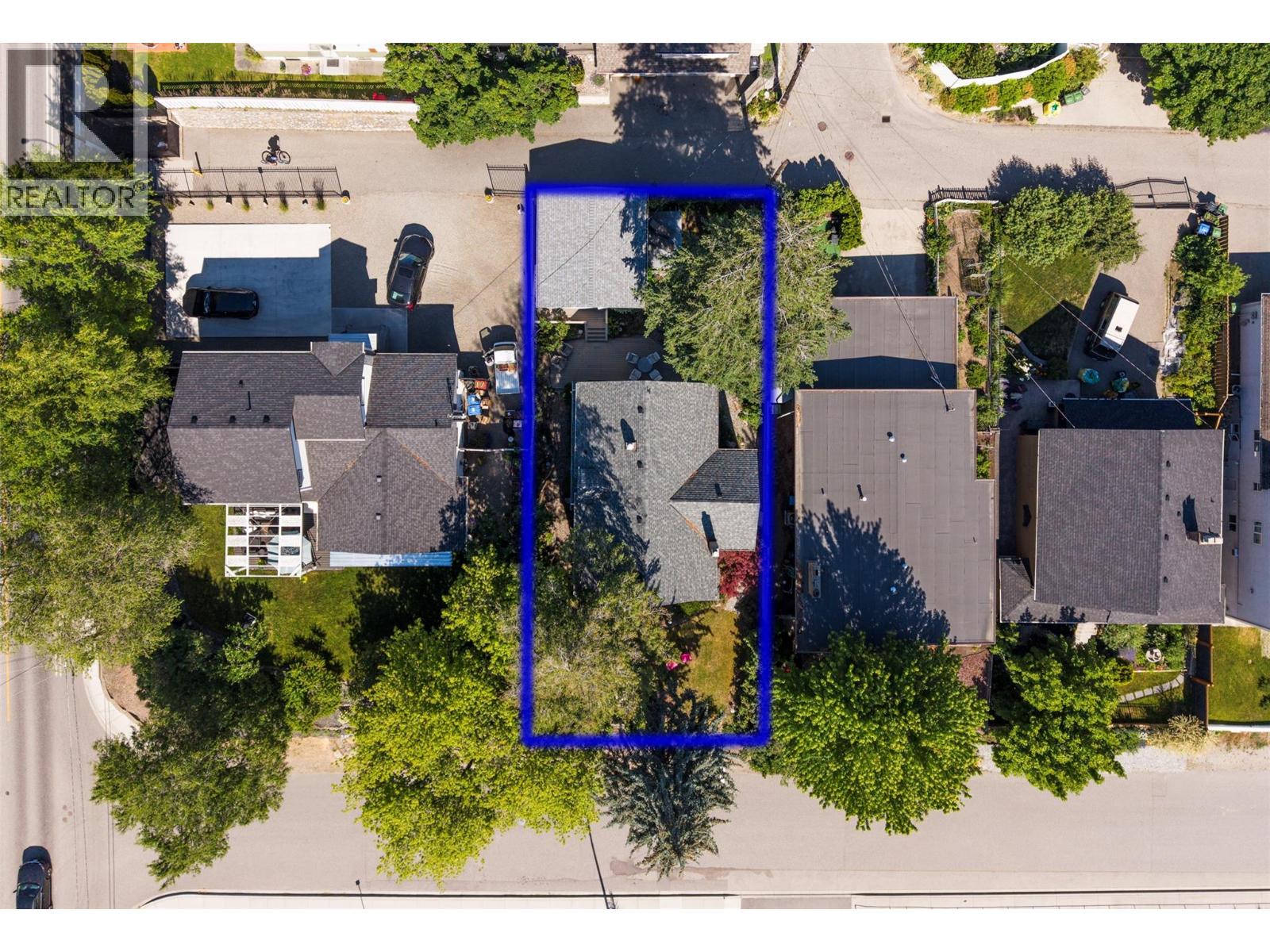 1537 Lakeview Street - 67
