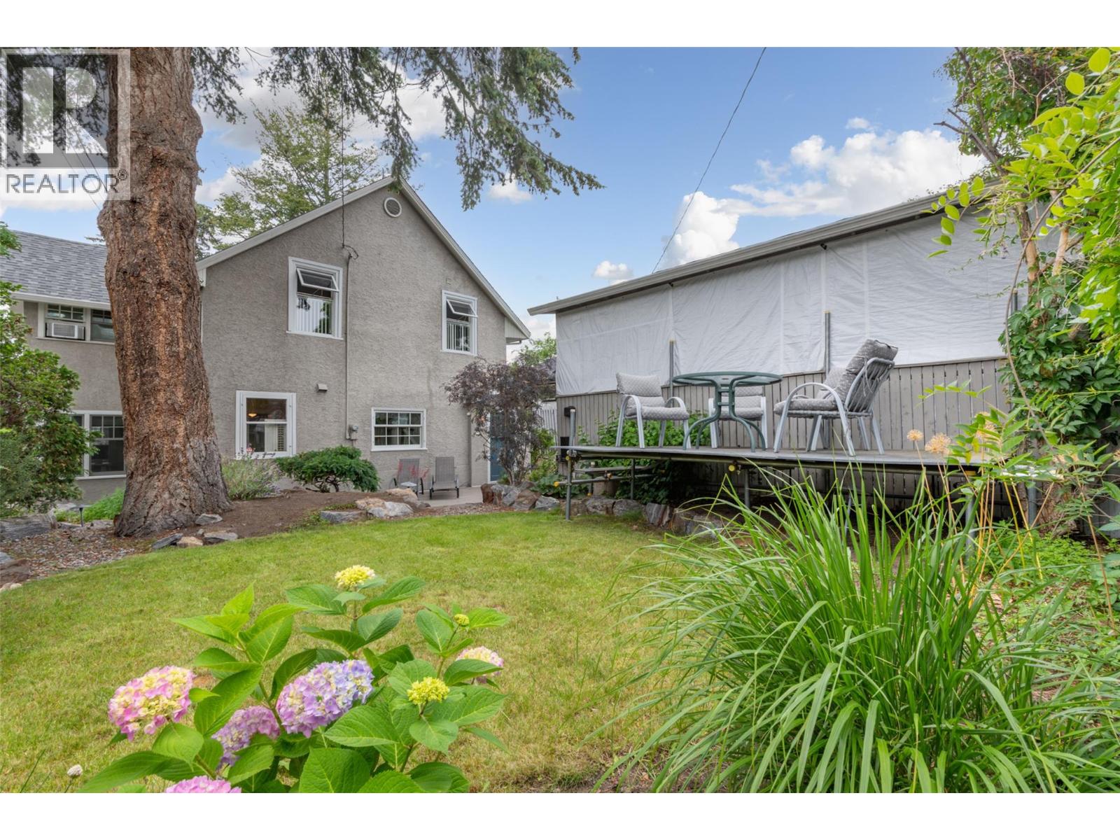 1537 Lakeview Street - 57