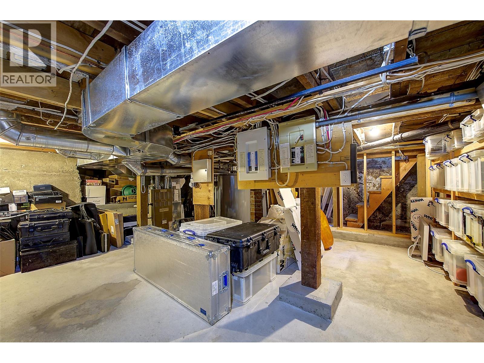 1537 Lakeview Street - 71