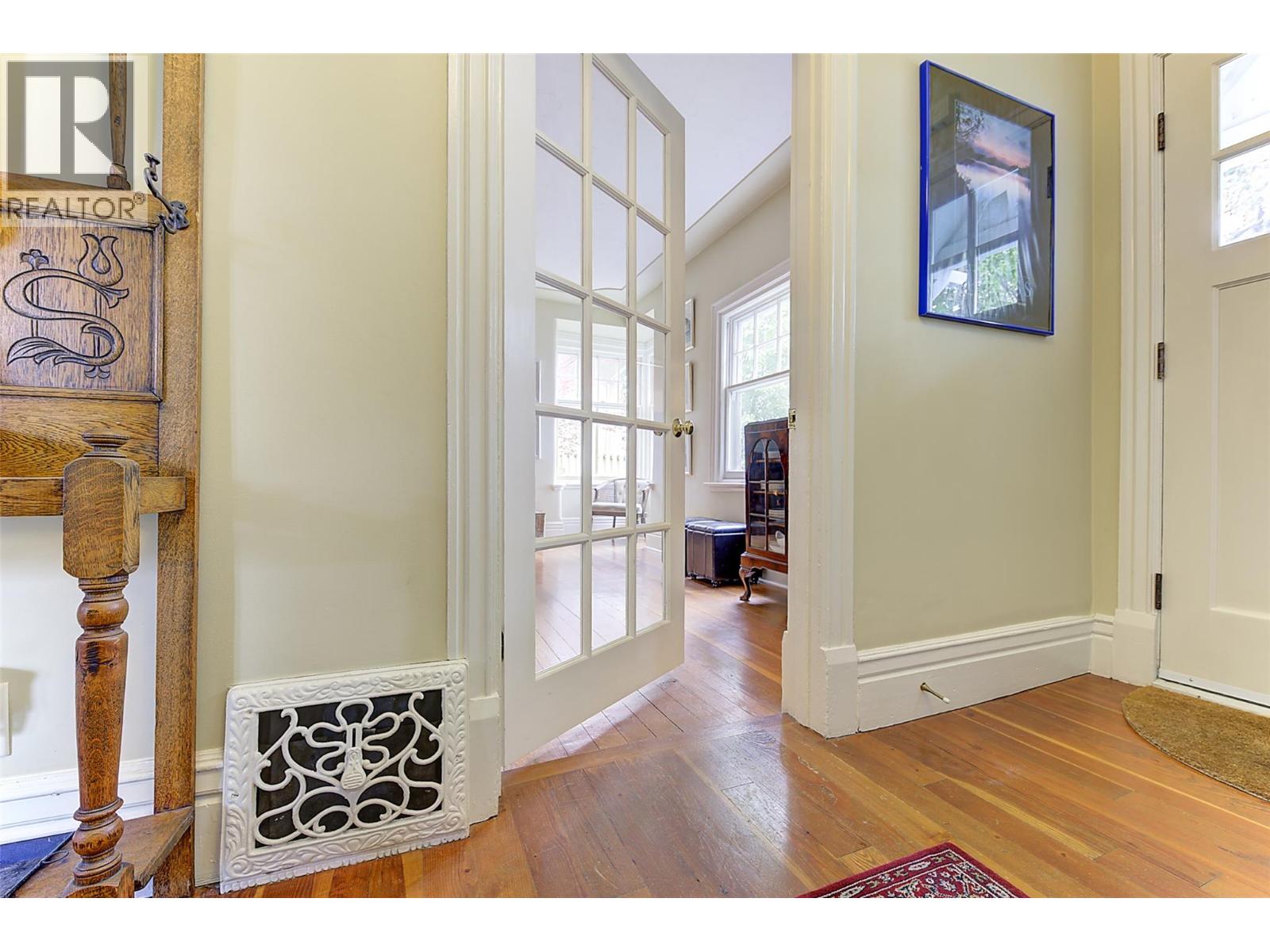 1537 Lakeview Street - 35