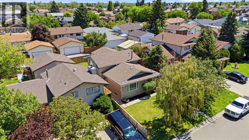 151 Templevale Place NE - 35