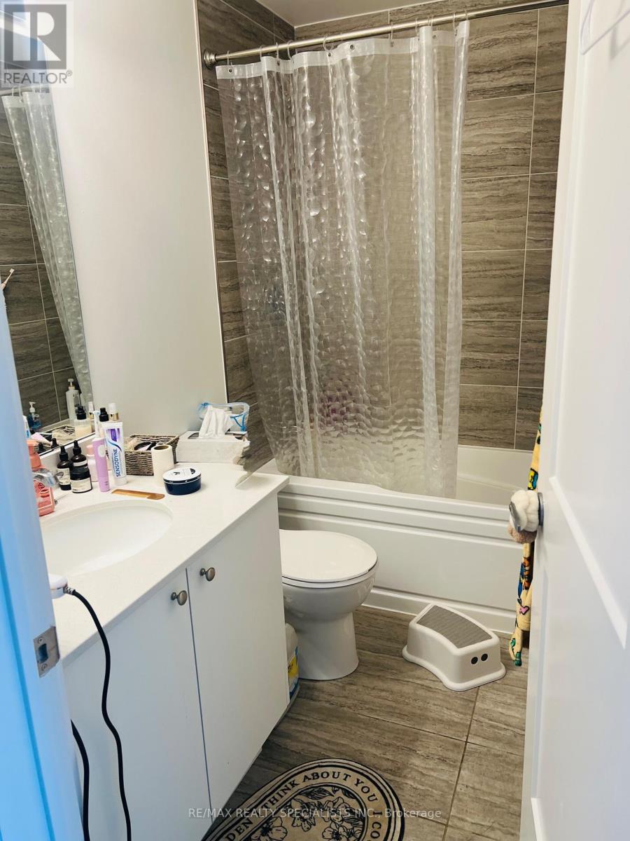 #501 312 ERB STREET - 15