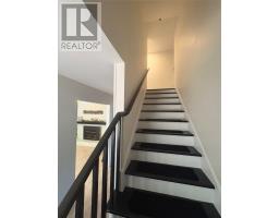 14 Roberts Drive thumbnail 16