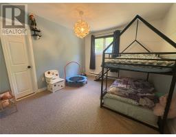 14 Roberts Drive thumbnail 18