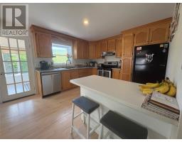14 Roberts Drive thumbnail 3
