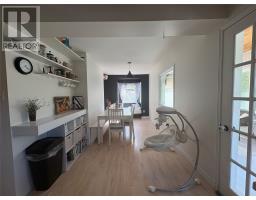 14 Roberts Drive thumbnail 9