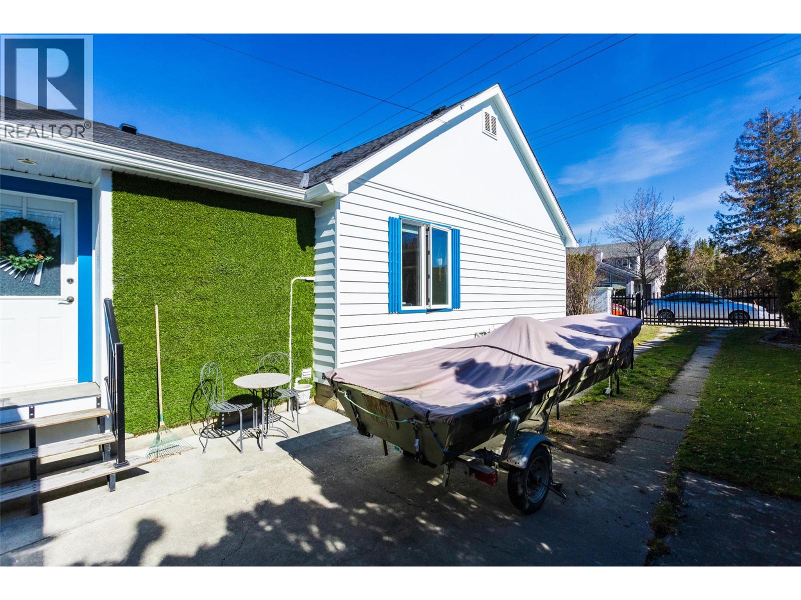 2422 Richter Street, Kelowna