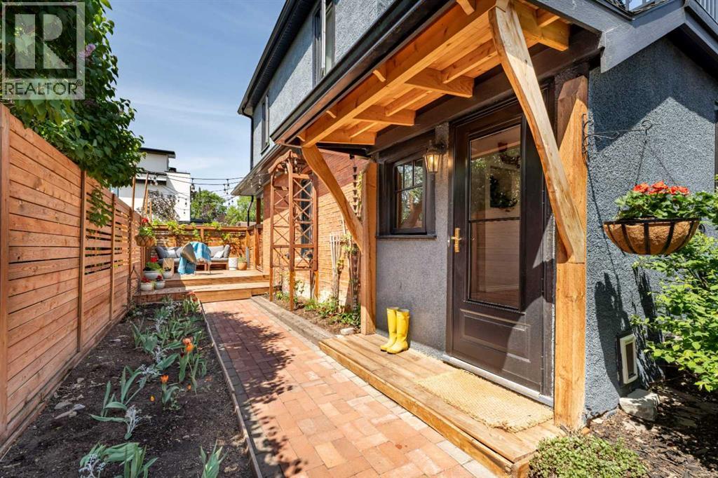 3216 17 Street SW - 23