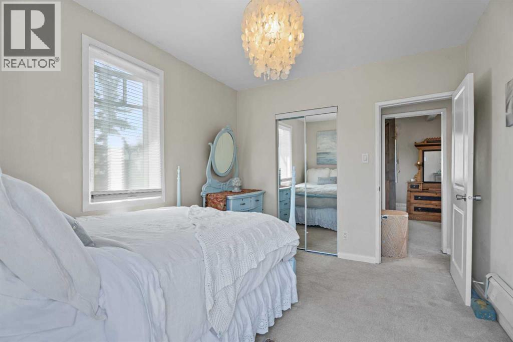 3216 17 Street SW - 19