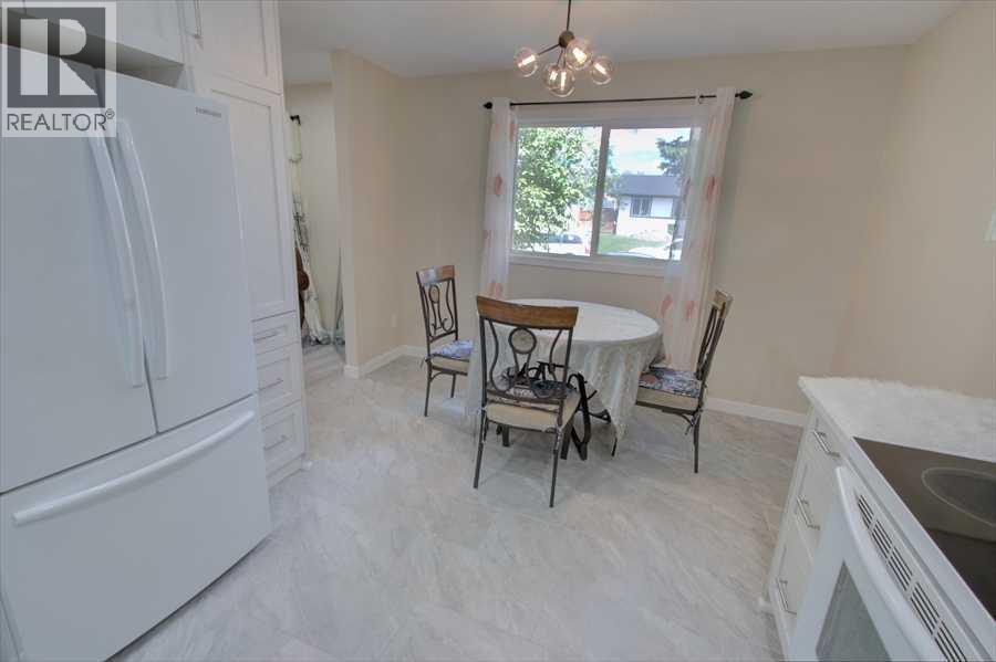 707 Malvern Drive NE - 8