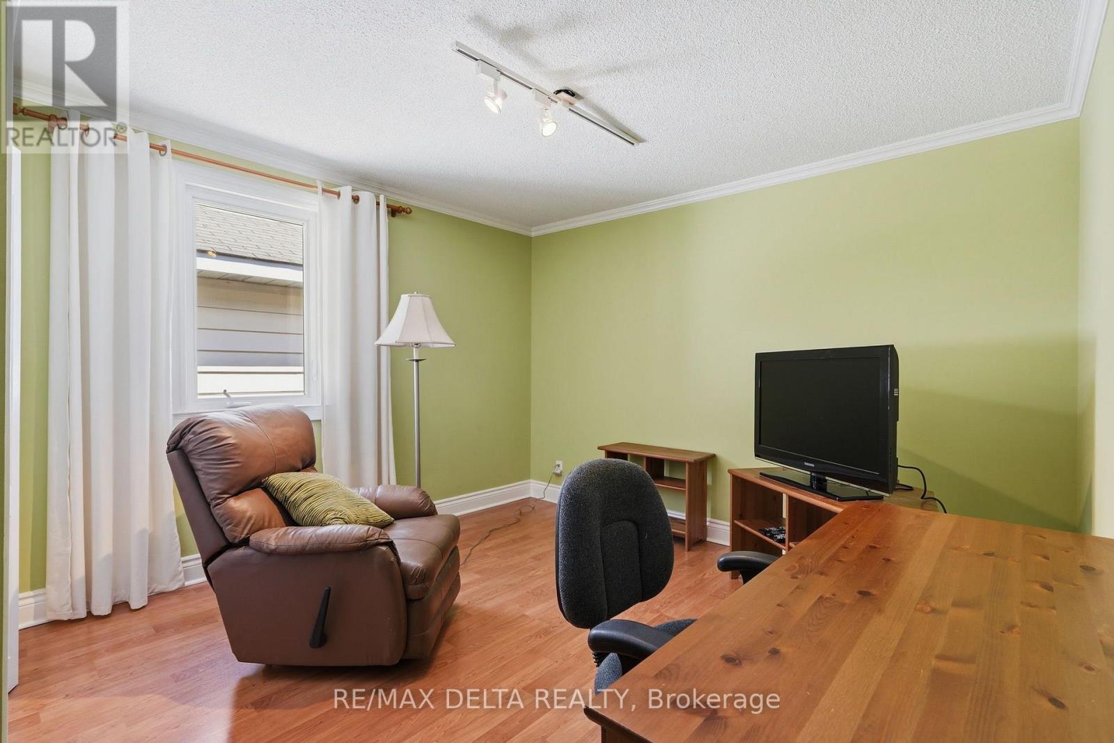 2187 HUDON STREET - 14