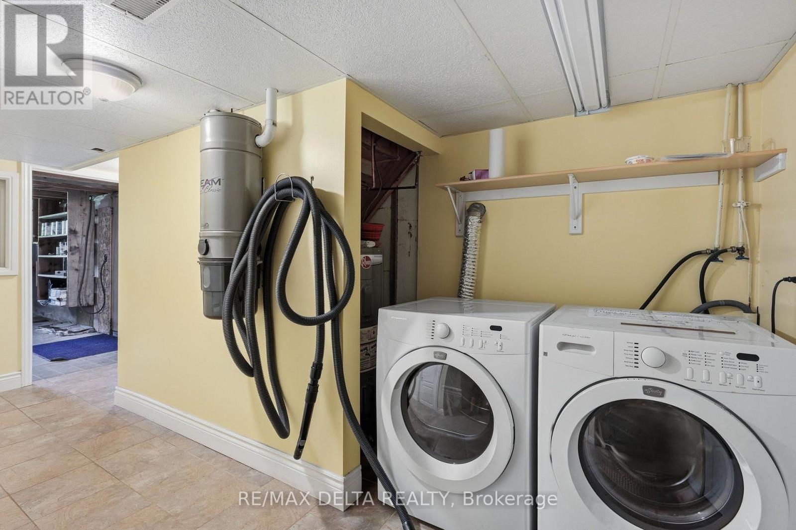 2187 HUDON STREET - 22