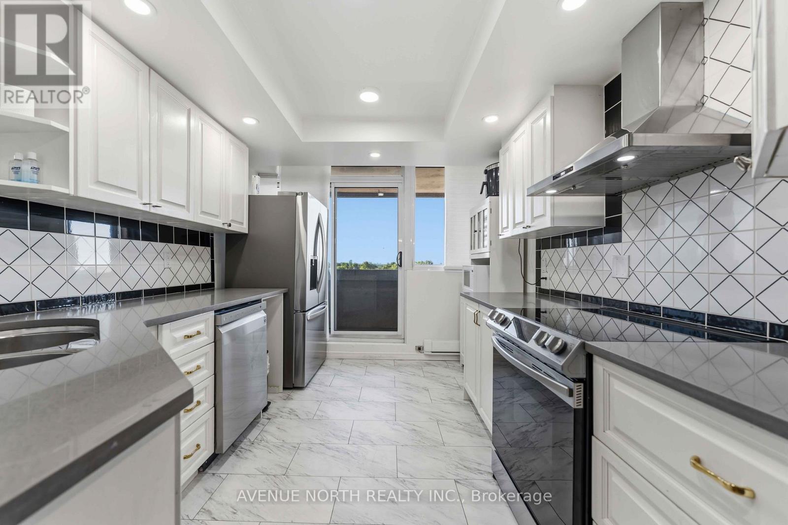 #908 500 LAURIER AVENUE W - 14