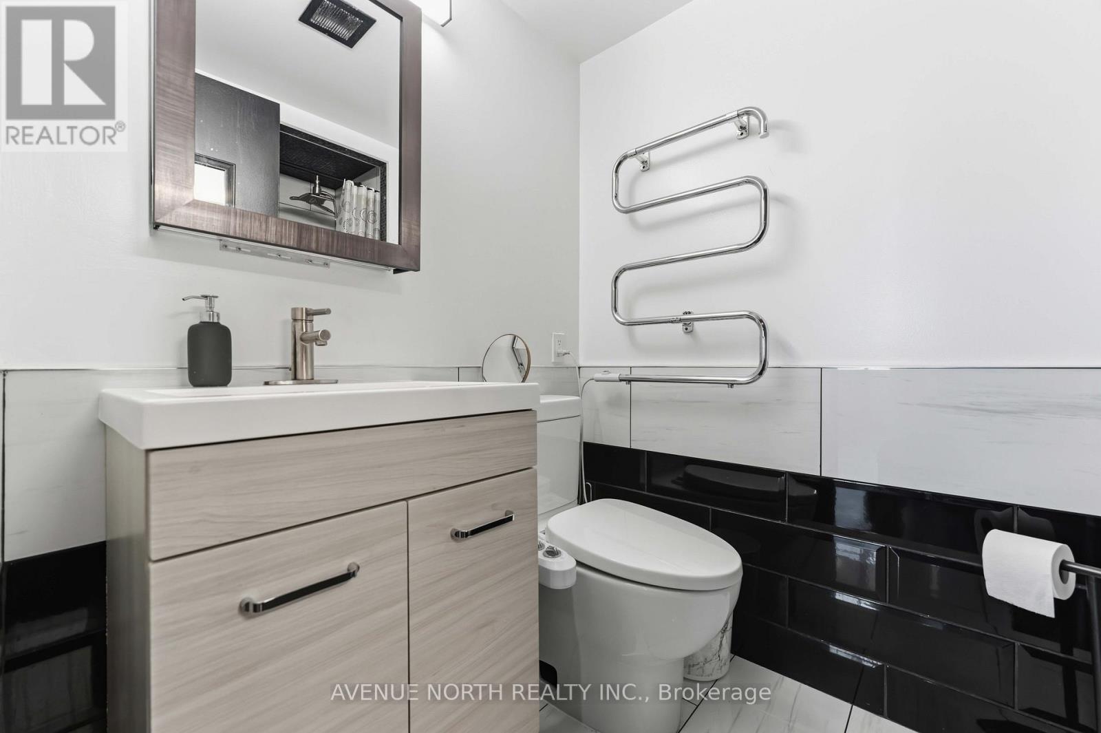 #908 500 LAURIER AVENUE W - 19