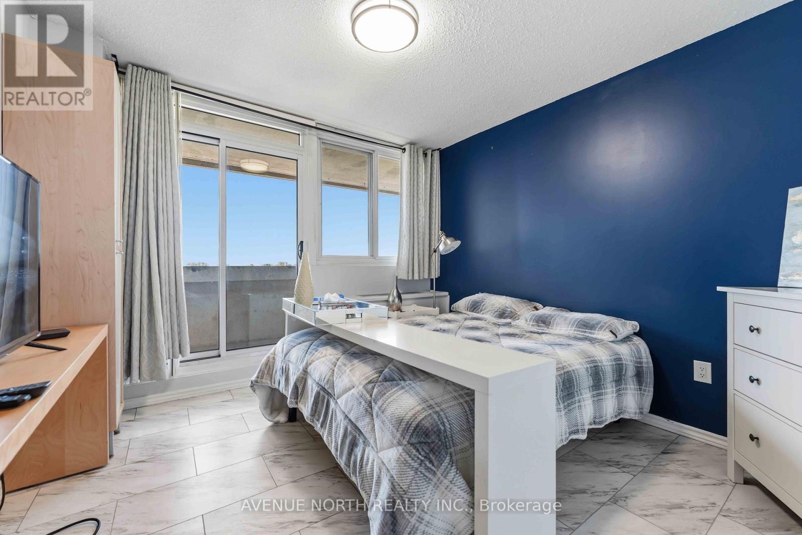 #908 500 LAURIER AVENUE W - 20
