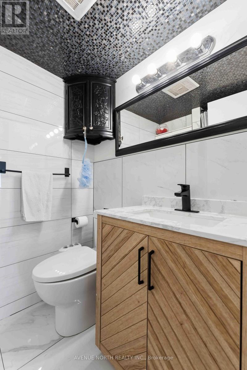 #908 500 LAURIER AVENUE W - 26