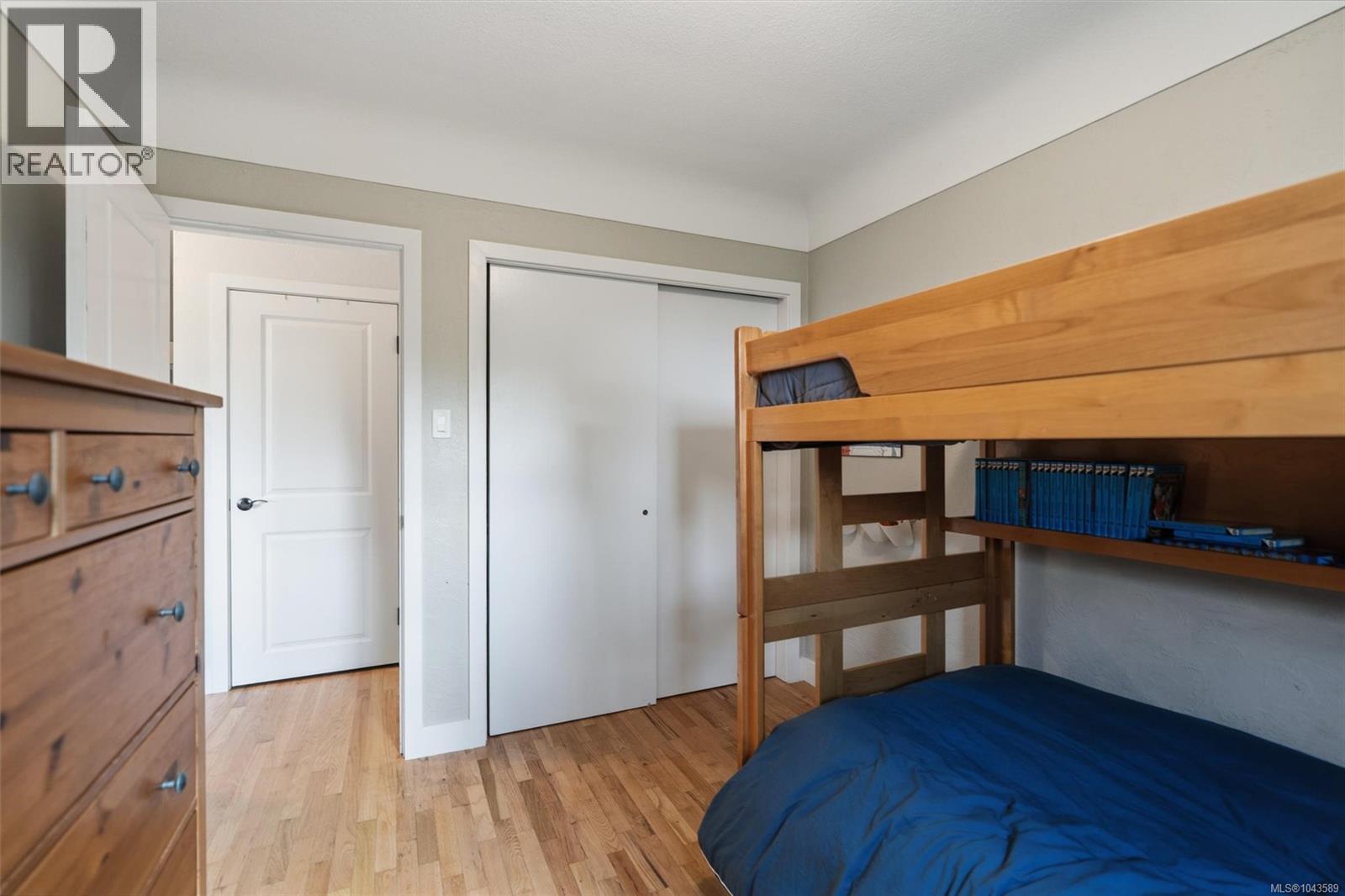 3552 Elliston Ave - 24