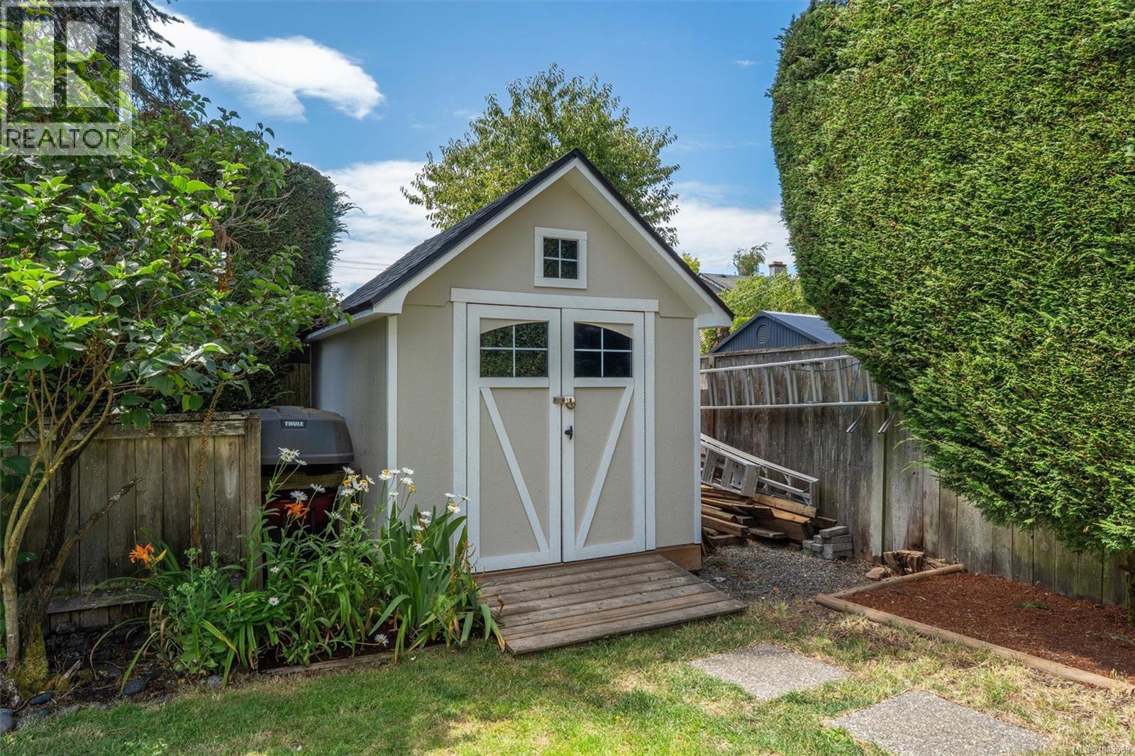 3552 Elliston Ave - 44