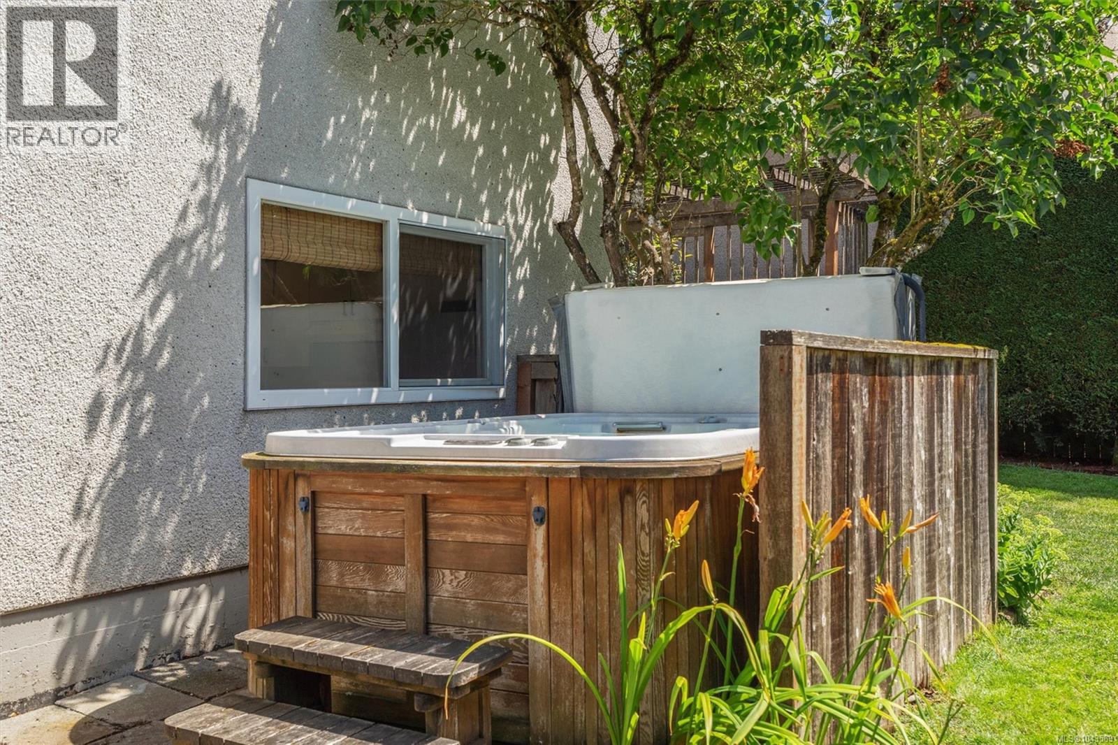 3552 Elliston Ave - 48