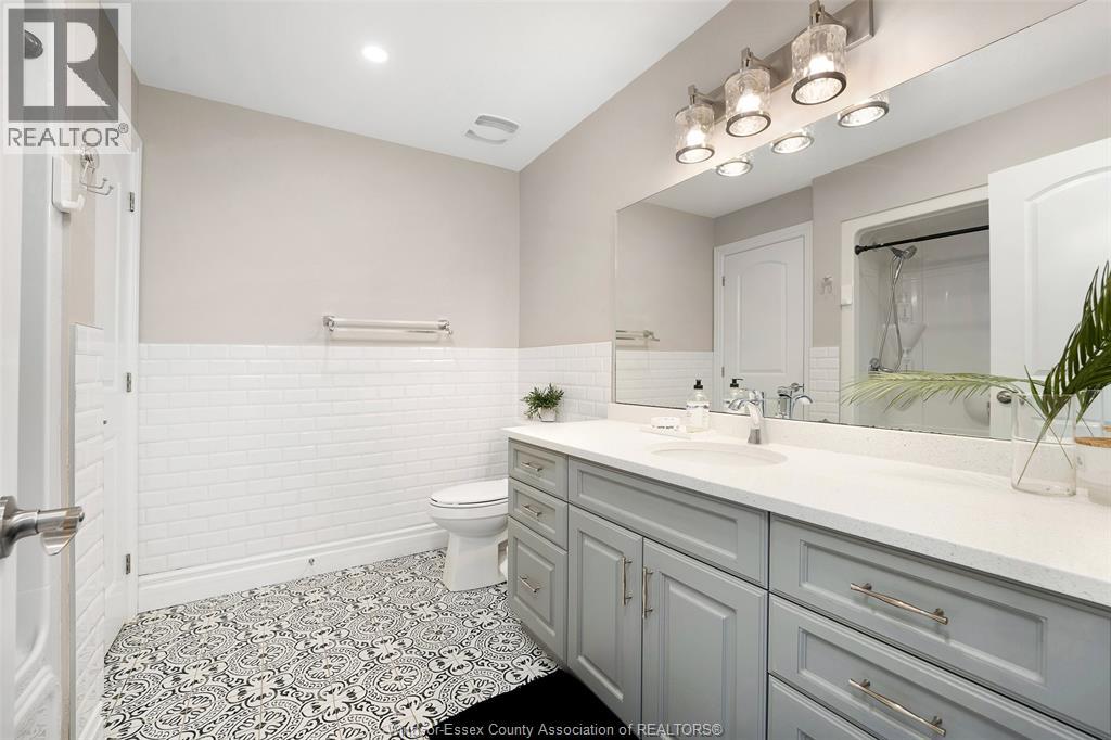 3756 ST. FRANCIS CRESCENT - 28