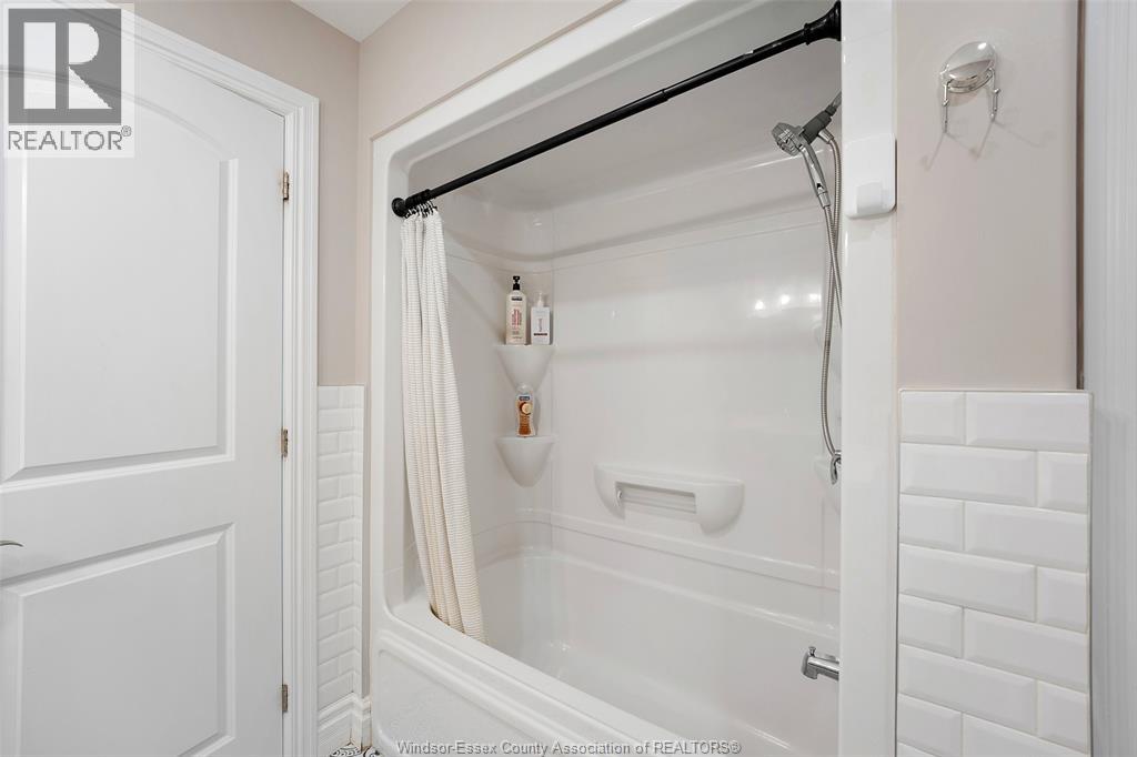 3756 ST. FRANCIS CRESCENT - 29