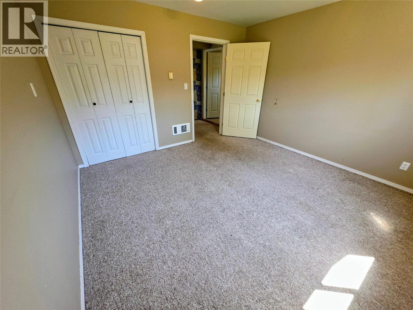 1188 Columbia Avenue - 12