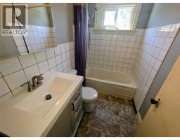 Family room - 1188 Columbia Avenue, Trail, BC V1R4L2 Photo 10