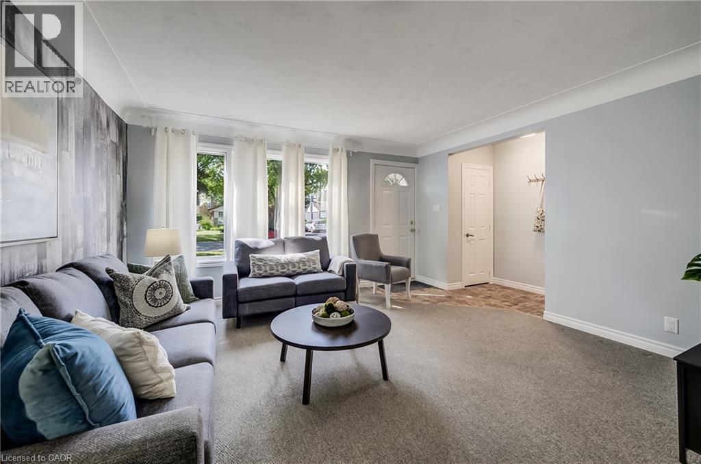 140 DONALD Street — photo 3