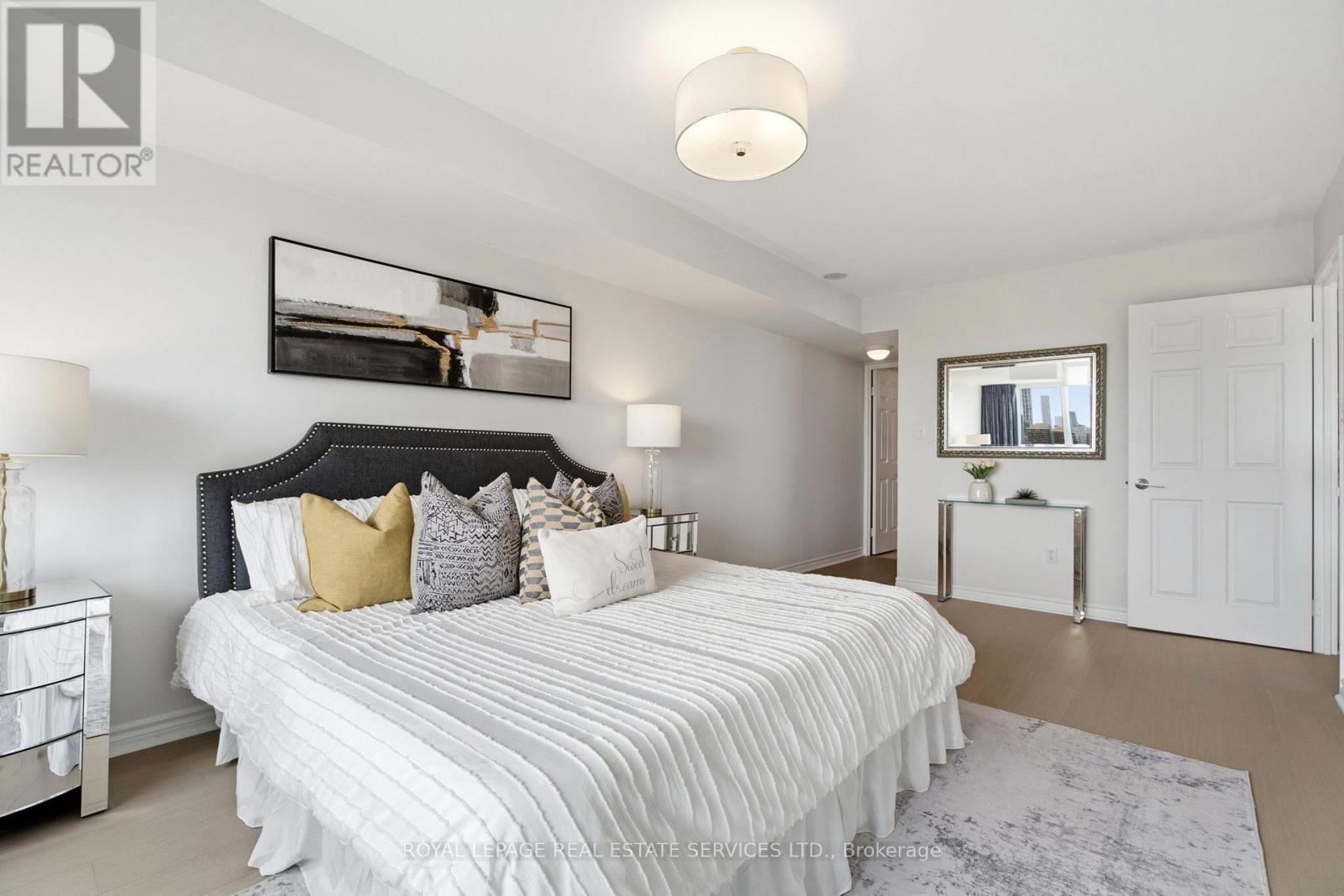 #1007 195 MERTON STREET - 17