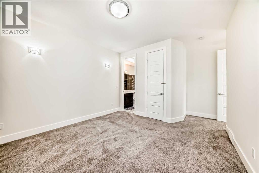 602 22 Avenue NE - 26
