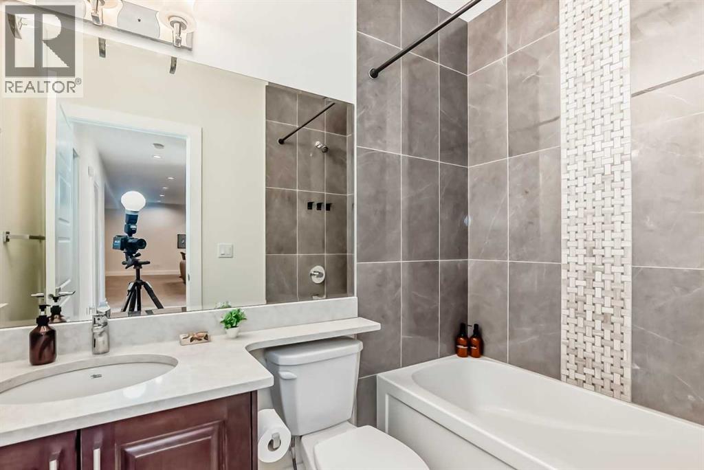 602 22 Avenue NE - 39