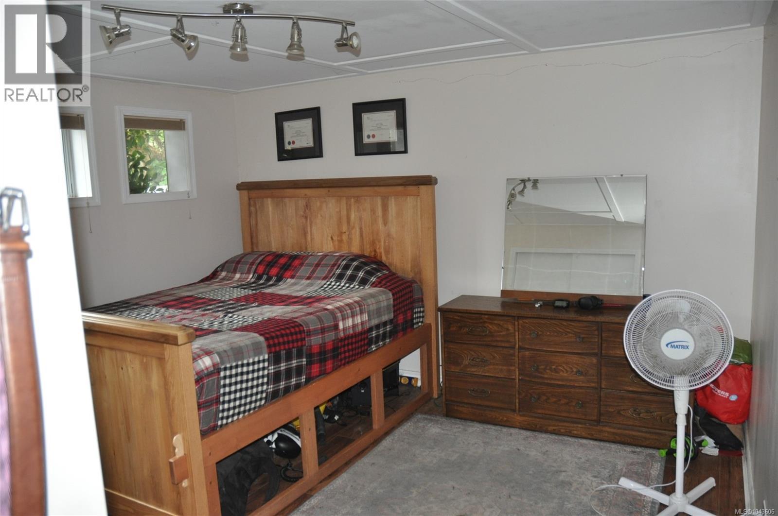 4719 West Saanich Rd - 4