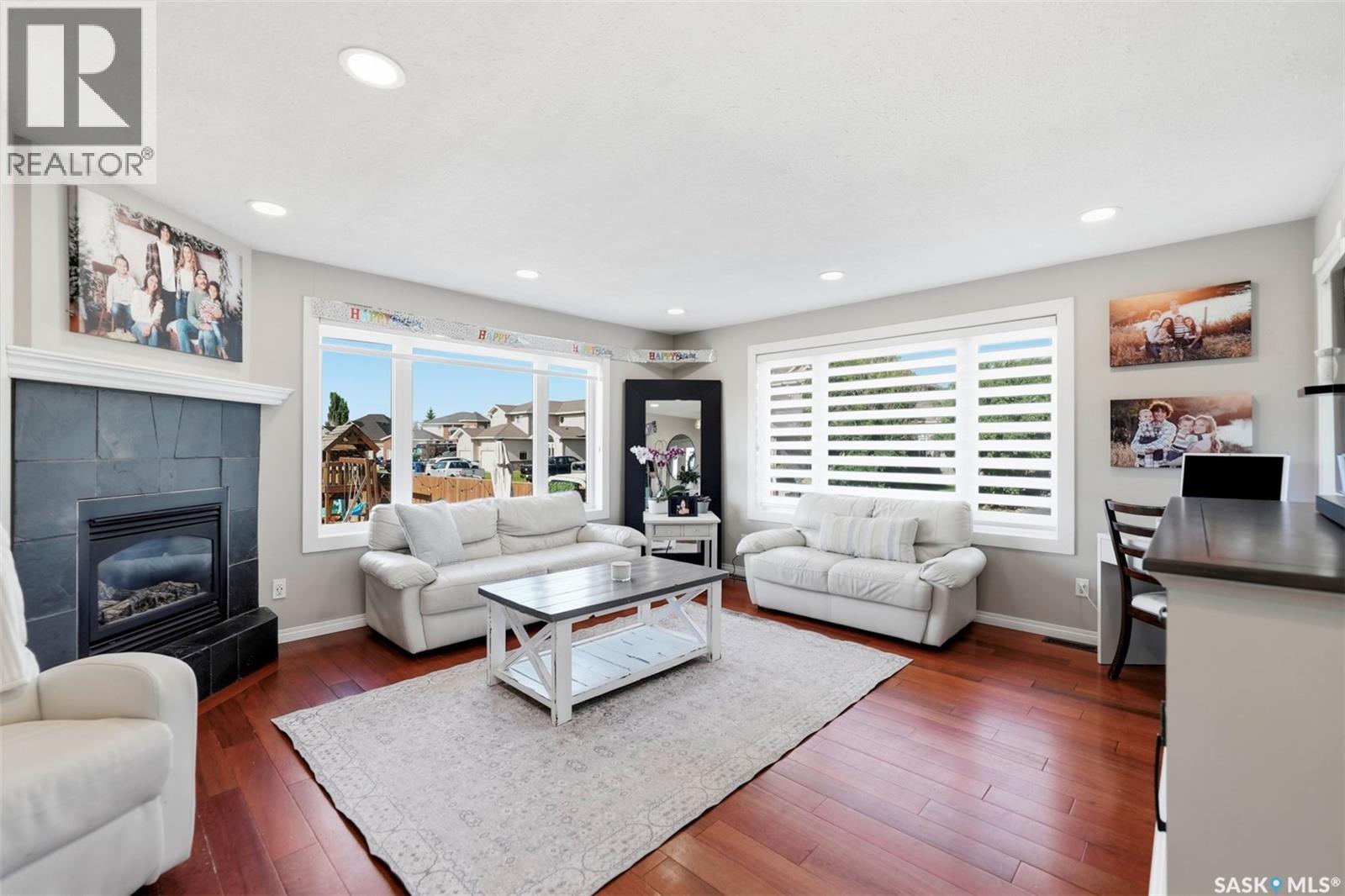 813 Sandy RISE - 6