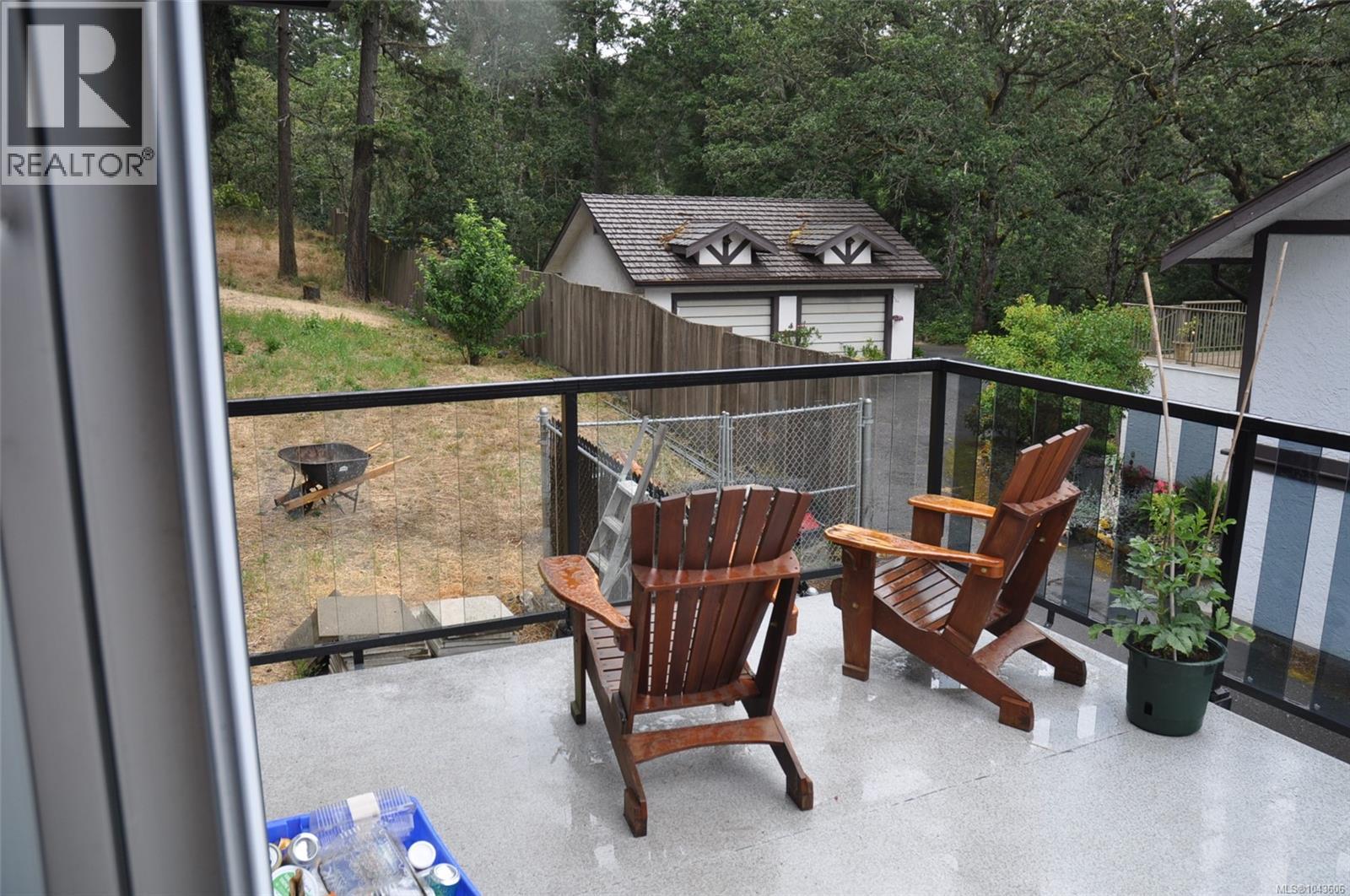 4719 West Saanich Rd - 16