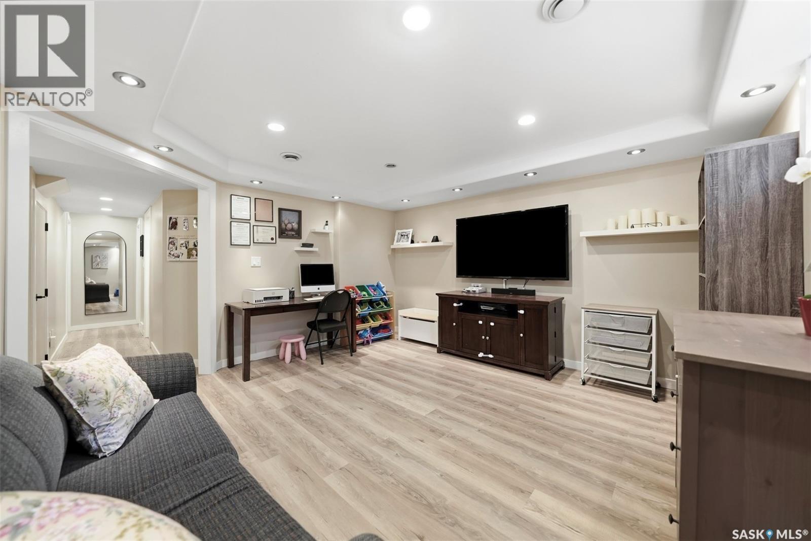 813 Sandy RISE - 30