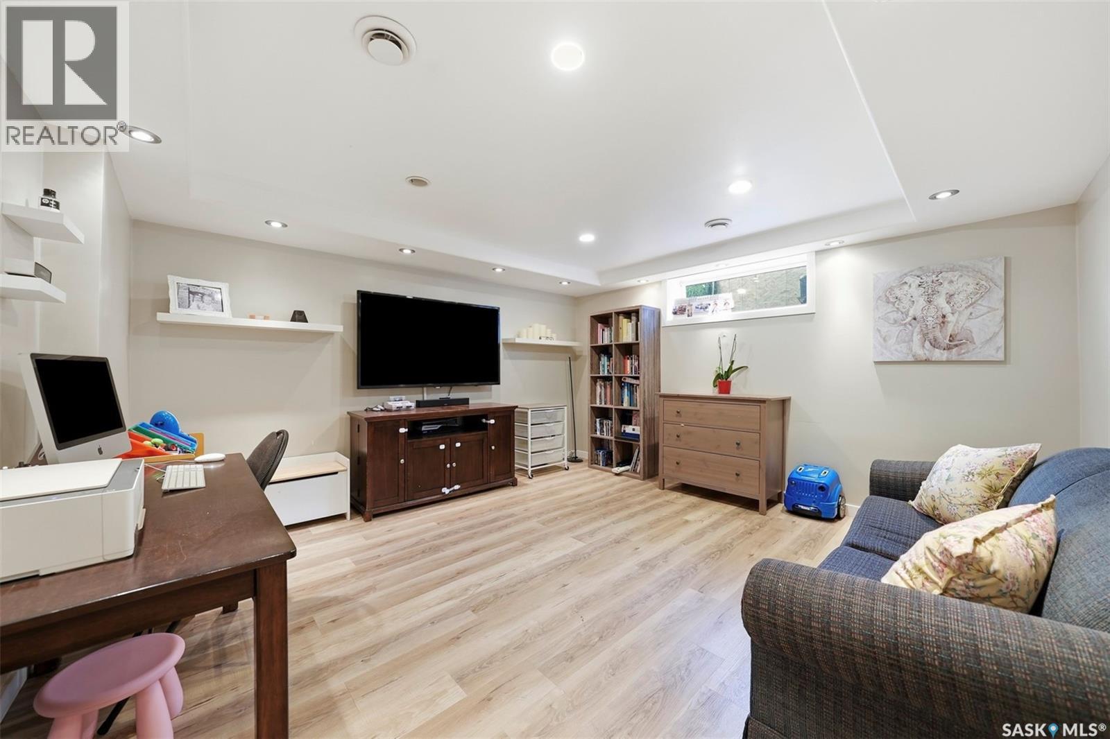 813 Sandy RISE - 29