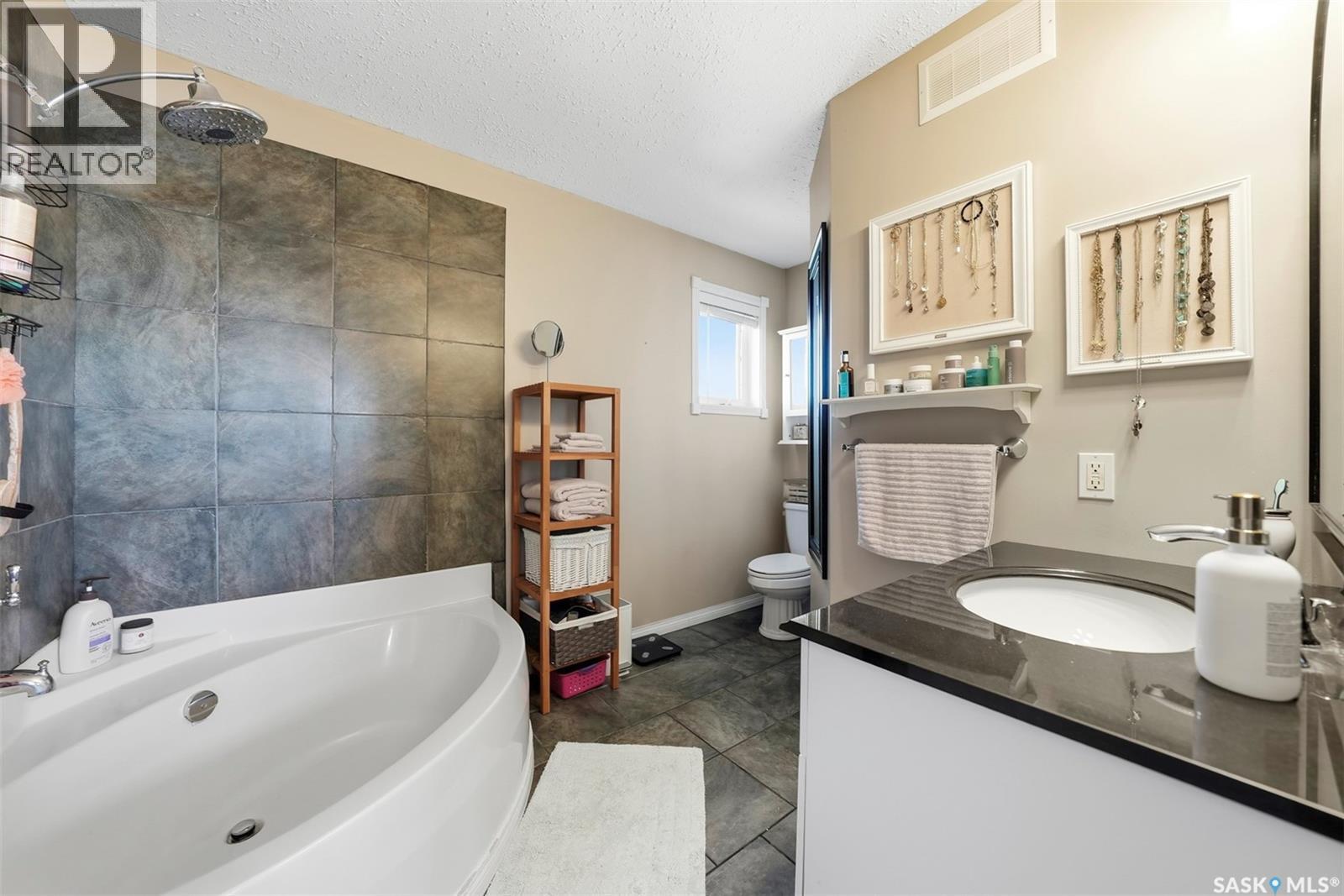813 Sandy RISE - 23