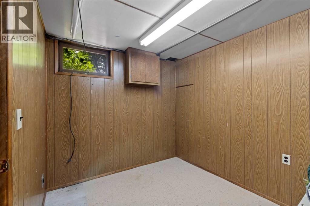 6832 Huntchester Road NE - Image 19