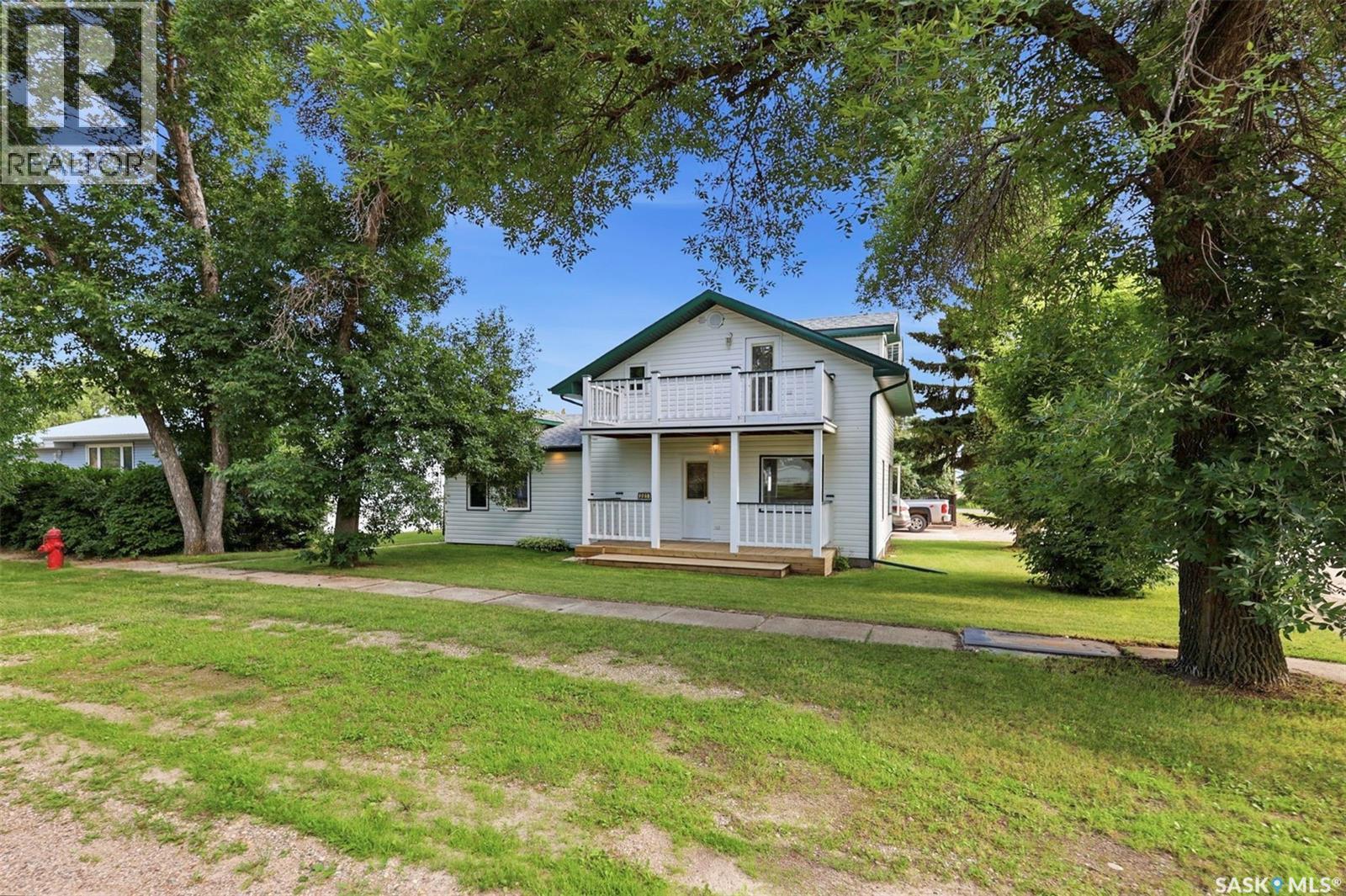 301 Rupert STREET - Image 2
